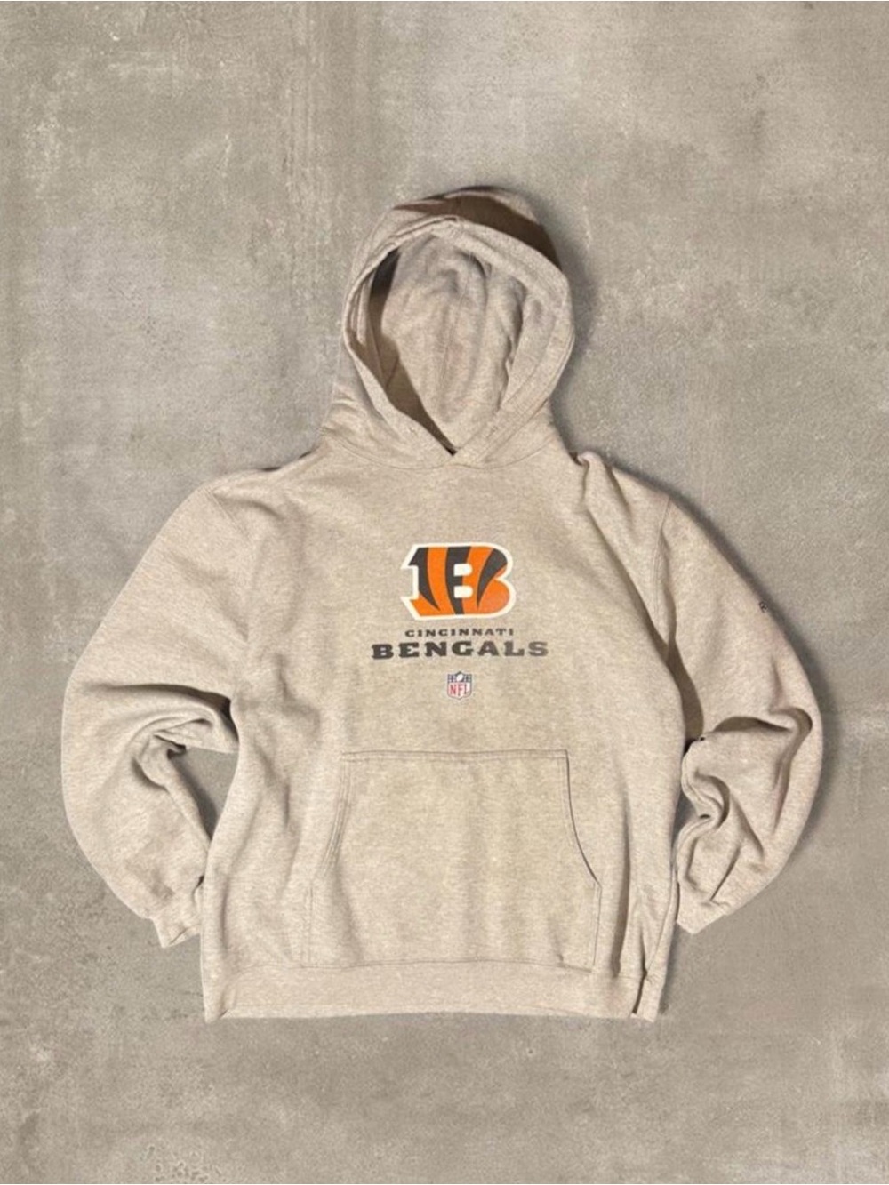 Reebok Cincinnati Bengals gray hoodie with orange and black logo